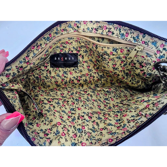 VTG Axcess Liz Claiborne Purple Leather Wtistlet Clutch Purse 3 Zipper Chain - Picture 6 of 7